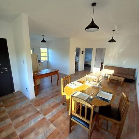 Comoda Casa Con Jardin En Colonia Del Sacramento Bagian luar foto